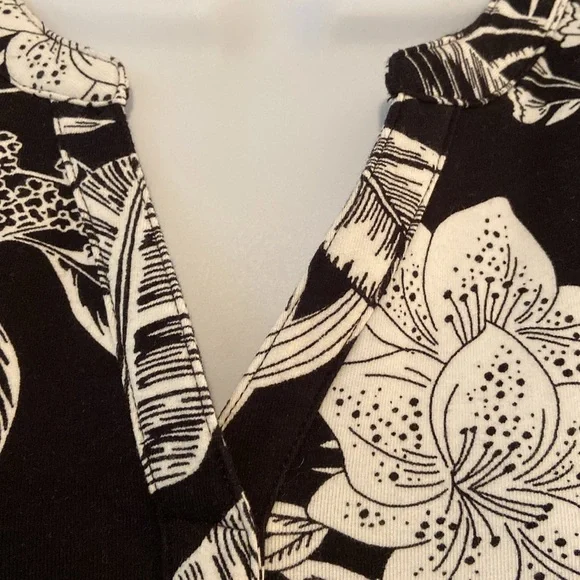 Denim & Co. French Terry Sleeveless Cover Up Dress Black Tropical M - Picture 3 of 11